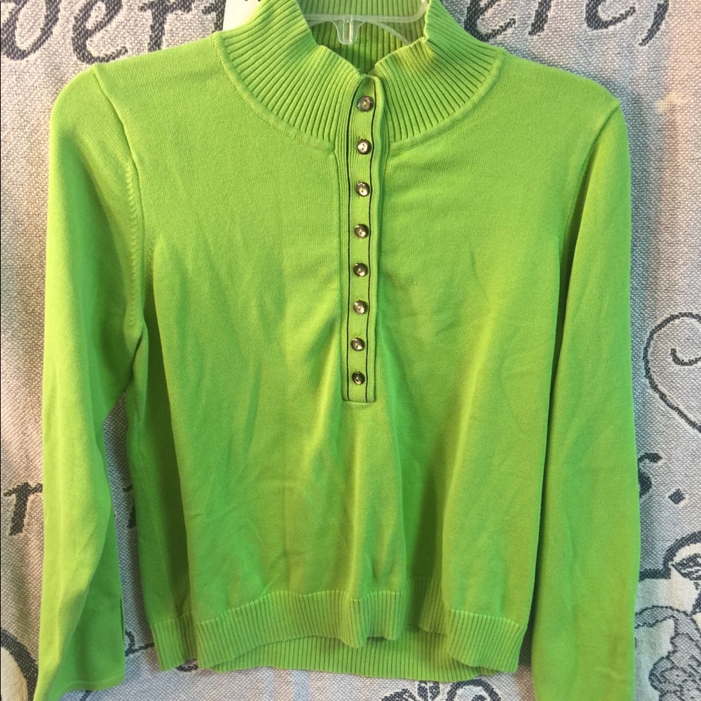 Cute blouse/sweater